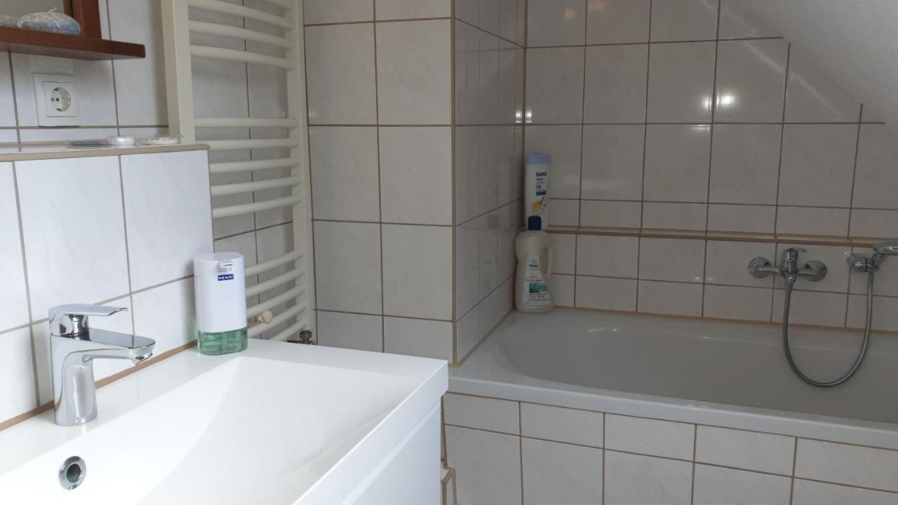 Haesselhof - 80Qm Ferienwohnung Im Zentrum Von Bad Liebenwerda Bagian luar foto